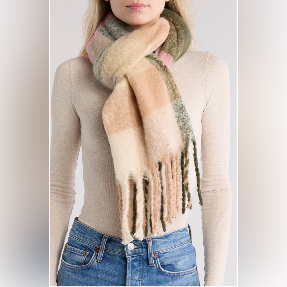 MODENA Colorblock Bouclé Scarf